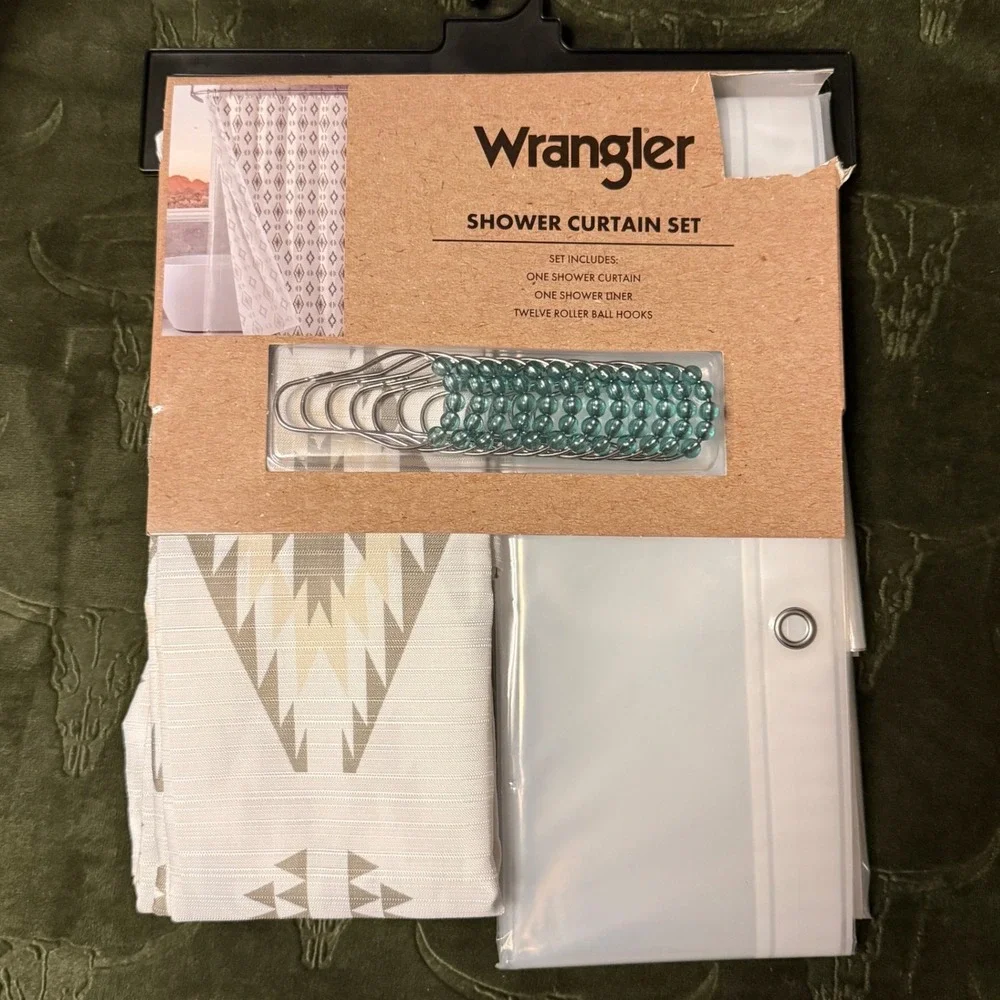 Wrangler Shower‎ Curtain Set Unisex 72x72 Green NWOT Tribal Western Star Valley